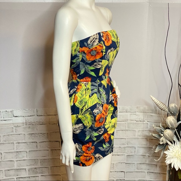 Floral French Connection Mini Dress **MINT CONDITION** - Picture 9 of 12